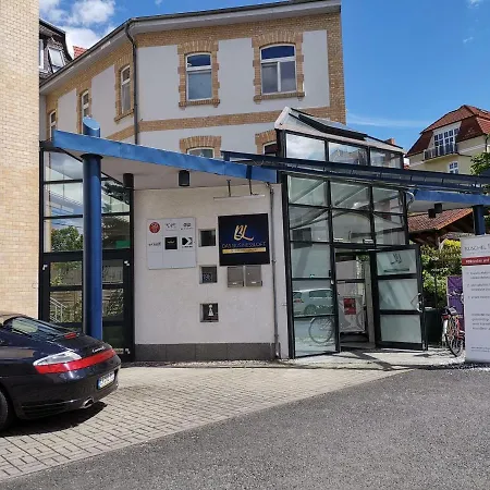 여관 Workotel Gastezimmer Am Hbf *