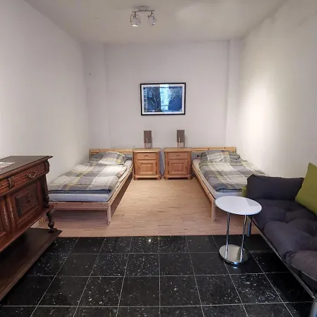 אורחן Workotel Gastezimmer Am Hbf