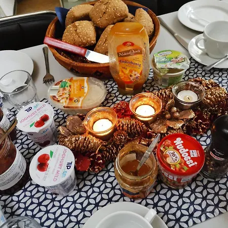 אורחן Workotel Gastezimmer Am Hbf